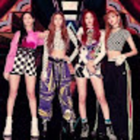 Meet your Posher, Emily - Picture 1 of 1